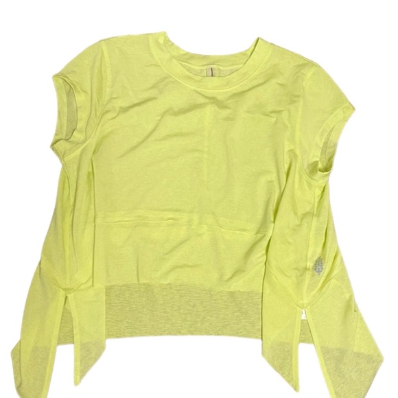 Sold 💛 FP Movement Tempo Short
Sleeve Tee XS BRAND NEW WITHOUT TAG!! - Picture 2 of 4